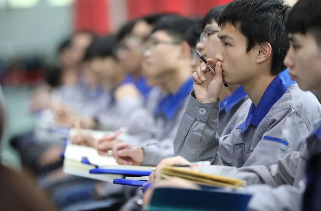 调整专业设置 职教向新而变