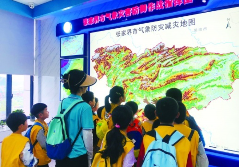 研学游爆火，教育还是生意？