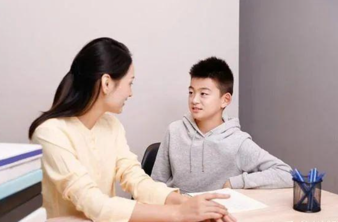 家庭教育指导师：助力家长带好娃