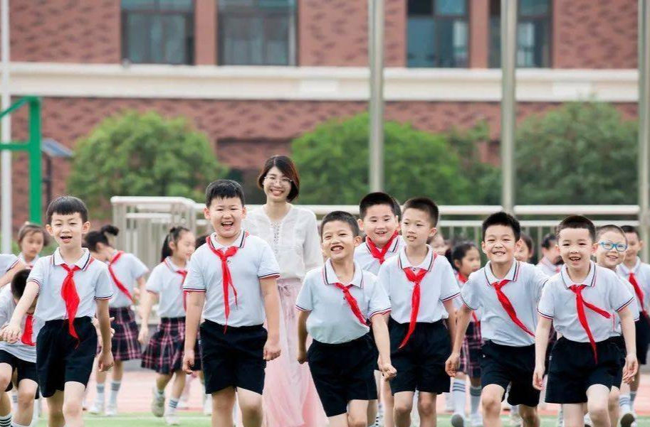“小升初”家长不“卷”了？他们将眼光放在了这里