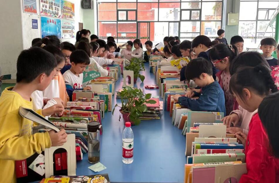 长沙市雨花区：多方联动 精准发力 构建区域中小学阅读共同体