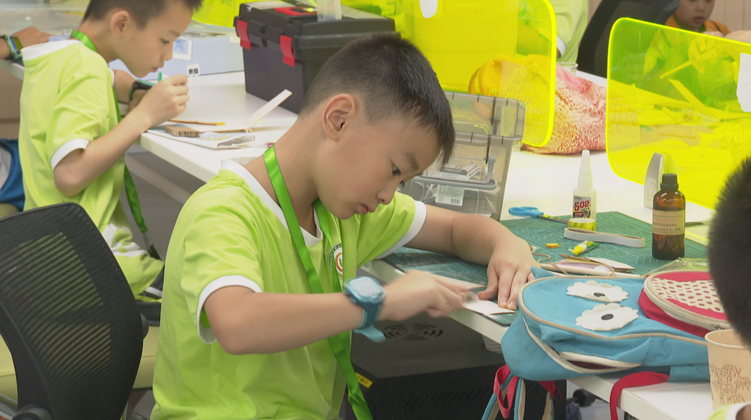 长沙：近800名“航模少年”竞逐蓝天 放飞梦想