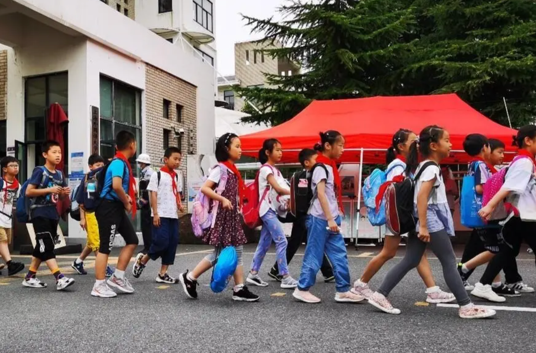 岳阳教体局致学生家长的一封信