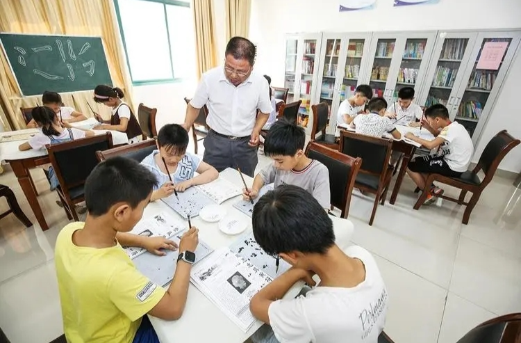 郴州发布各区县校外违规培训投诉电话