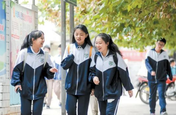 湘潭市城区普通高中常规生录取最低控制分数线出炉