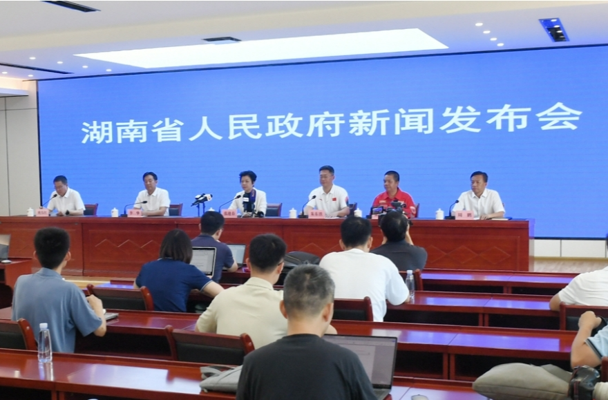 华容团洲垸决口封堵超80多米，预计7月9日完成封堵