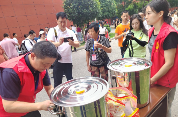 妥善安置转移群众，保障生活物资供应！华容县各安置点情况探访