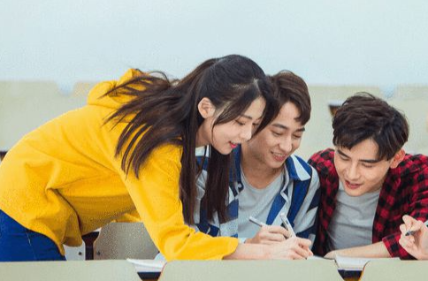 降低成绩要求、扩大可选范围、增加申请次数—— 转专业更灵活，学生成长选择更自主