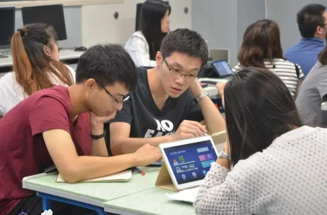 从“重专业”到“重课程”，高教改革走向纵深
