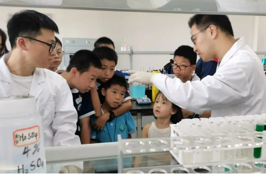 如何让高校实验室成为学生的“好老师”