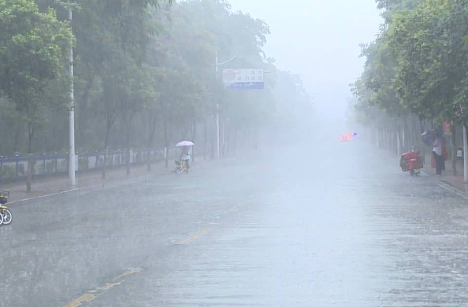 长沙市气象局提升气象灾害（暴雨）IV级应急响应为Ⅲ级