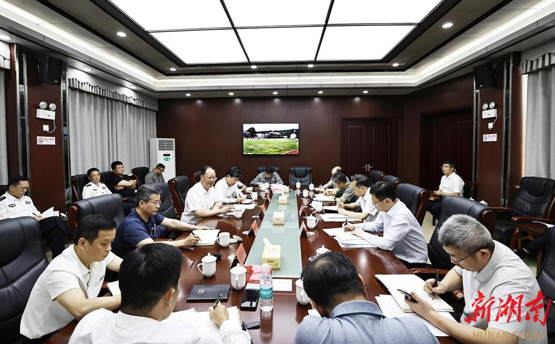 毛伟明在资兴指导抢险：全力迅速抢好“三通”