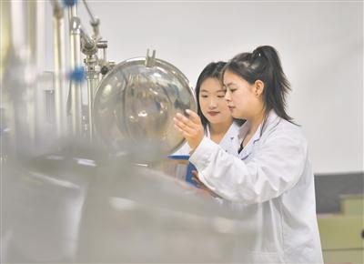 调整优化专业 匹配人才供需 教育部开展2024年度高校本科专业设置工作