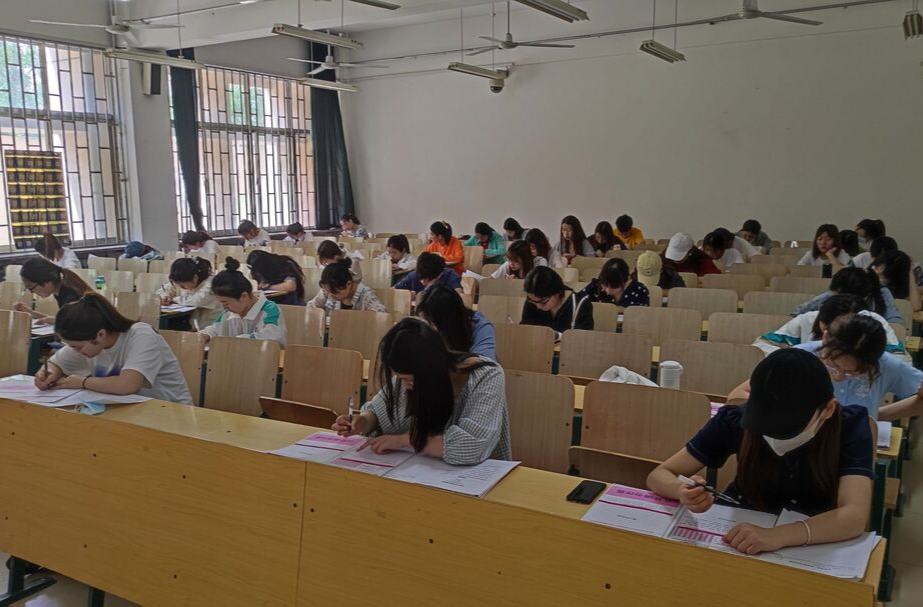 @准大学生 大学期间这些考试项目值得关注