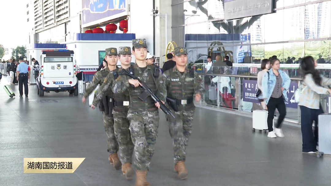 国庆假期 武警官兵坚守执勤一线