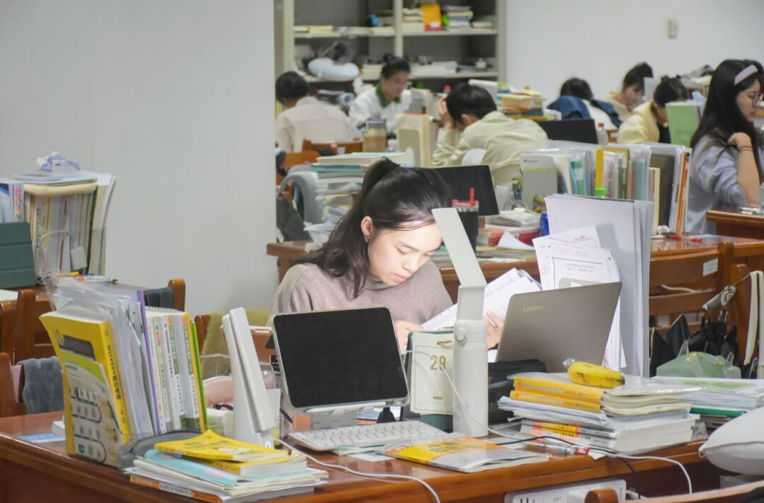 推免陷怪圈，谁才是真正赢家？