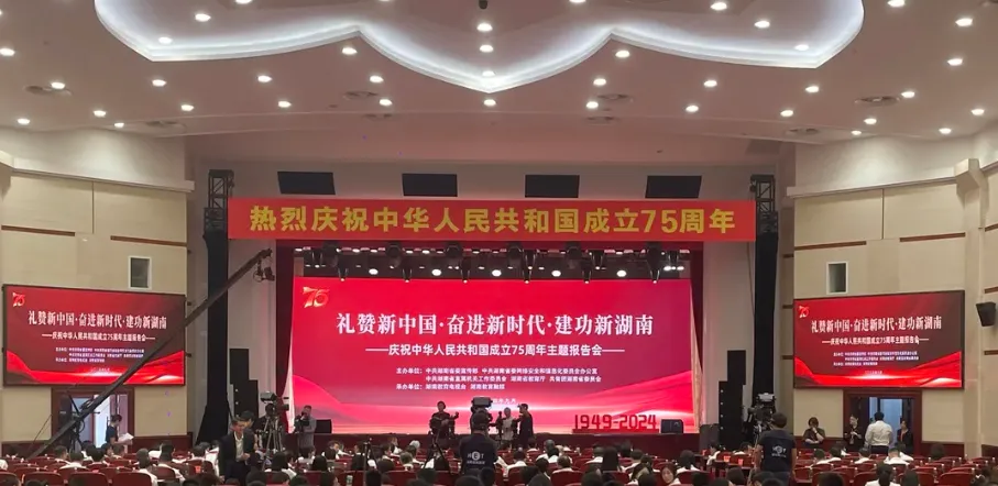 他是“东子”“热心市民李先生”