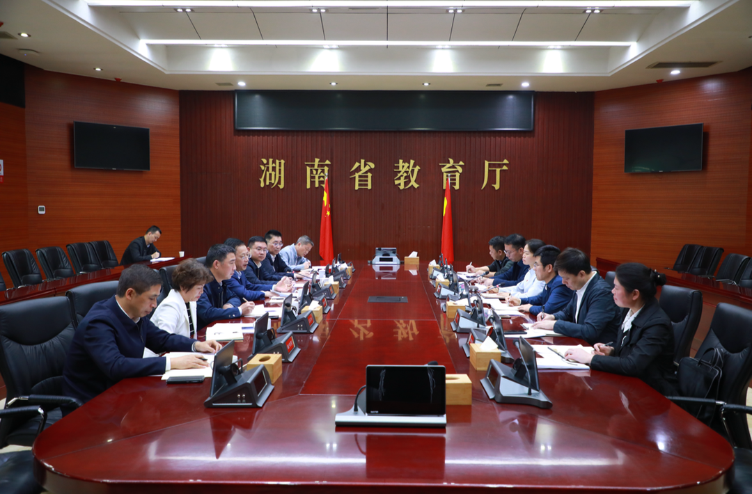 夏智伦会见省体育局局长罗双全一行