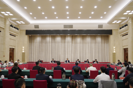 李殿勋：以更大的力度推进大学生创业