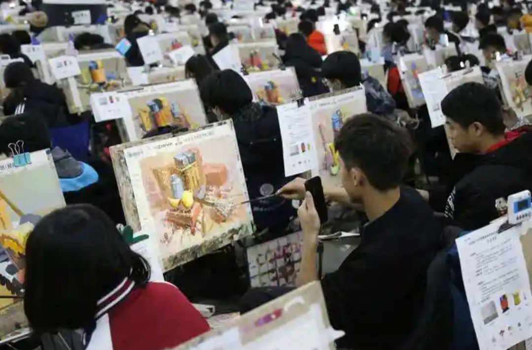 11月30日，湖南省2025年普通高等学校招生艺术类专业全省统一考试正式拉开序幕！