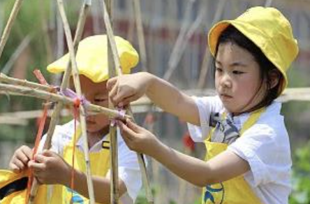 多主体参与做好劳动素养评价