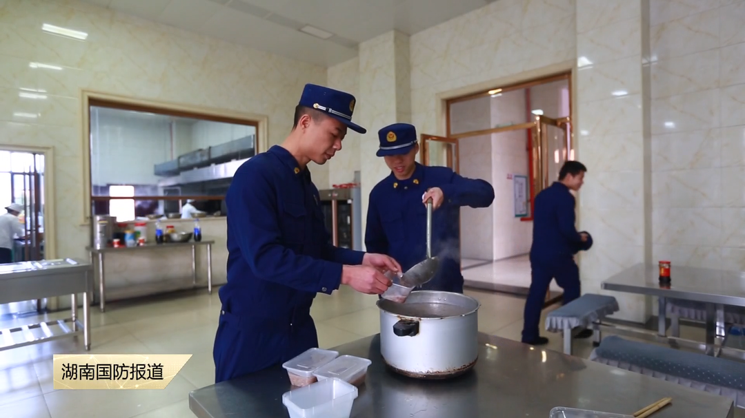 “腊八”节里送安全 消防护民更“粥”全