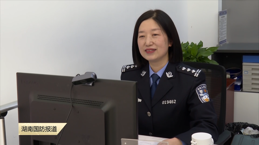 从橄榄绿到警察蓝（二）——边海燕：细微之处见真情，点滴服务沁民心