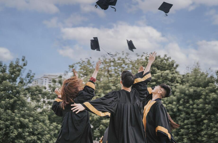 多所名校公布升学数据，本科生不再爱留学了？