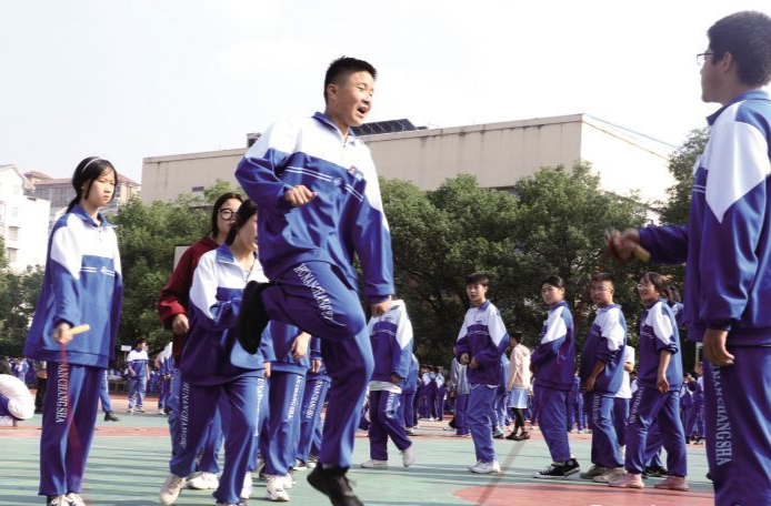 长沙市：坚持“学、练、赛、评”一体推进落实中小学生每天运动2小时