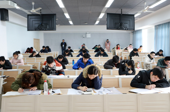 考生数、分数线双降，13个学科普降，考研“上岸”变简单了？