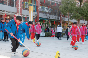 中小学生每天综合体育活动不低于2小时，如何落地？