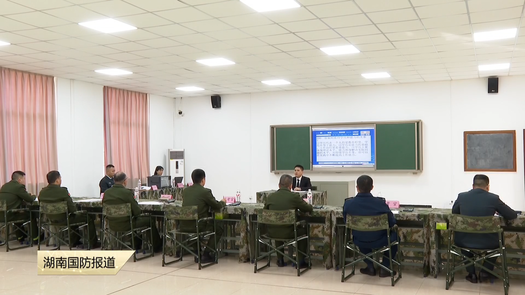 逐梦“孔雀蓝” 投身强军梦