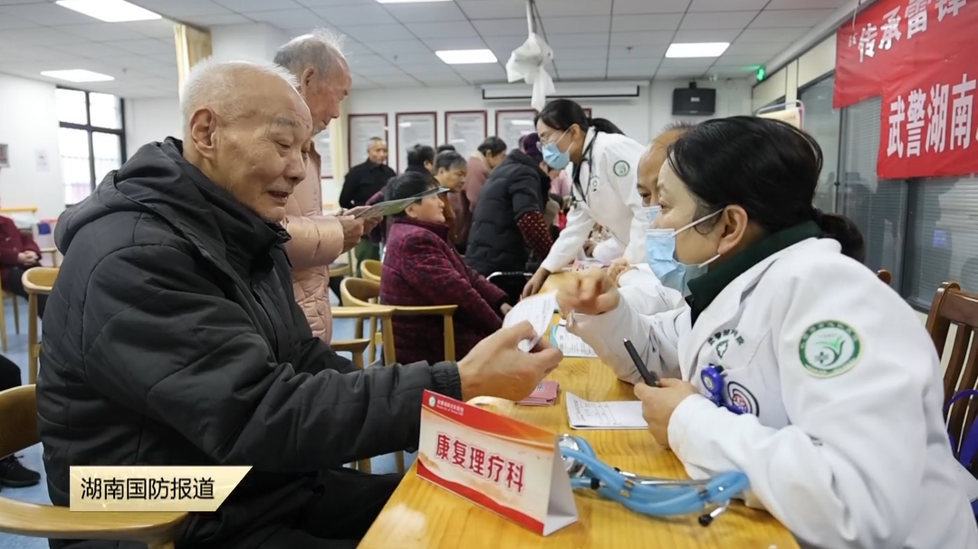 学雷锋活动遍地开花 志愿服务温暖千家万户