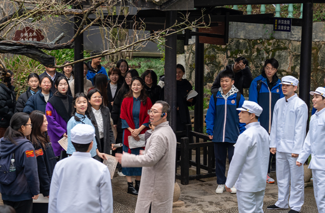 湖南第一师范学院：以红色精神育时代新人