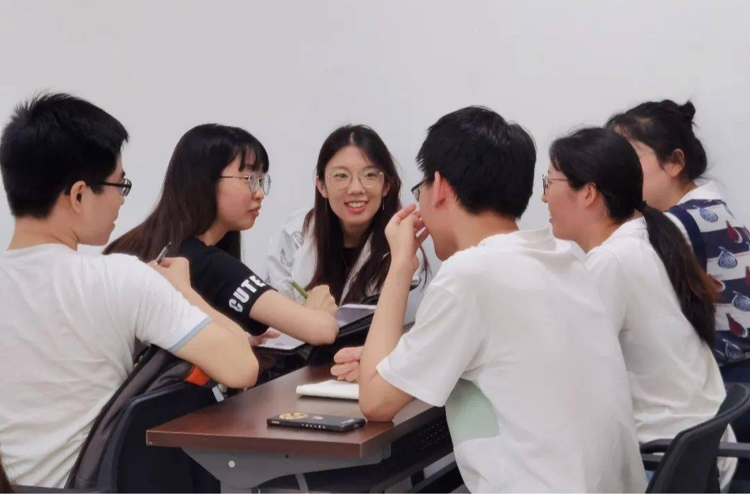@大学生 背上双肩包，来湖南创业吧！