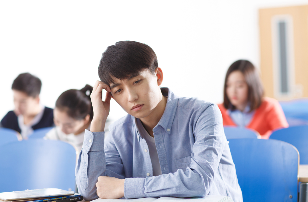 实施学业预警 让“混文凭”成为不可能