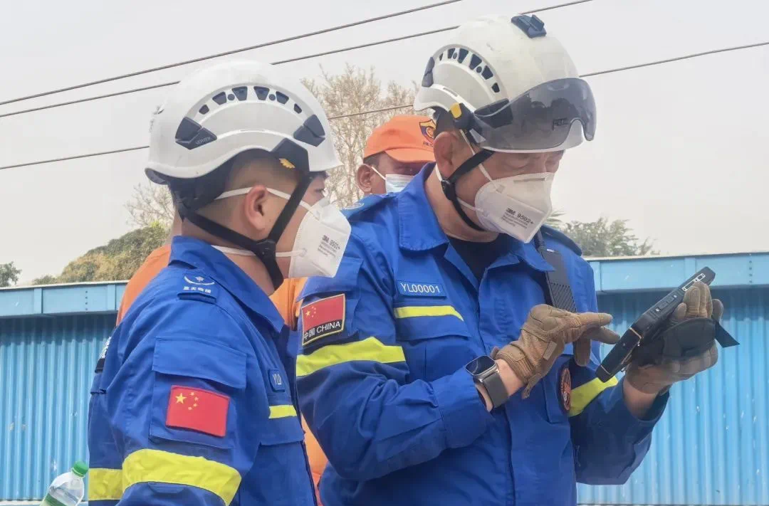 最新！长沙岳麓蓝天救援队在缅甸救出一名幸存者