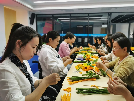 发挥“联优势” 着眼“全维度” 长沙推动“三新”领域妇联建设更加有形有效