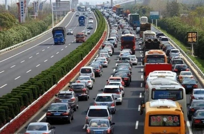 截至6日14时，湖南以下高速公路车流量大