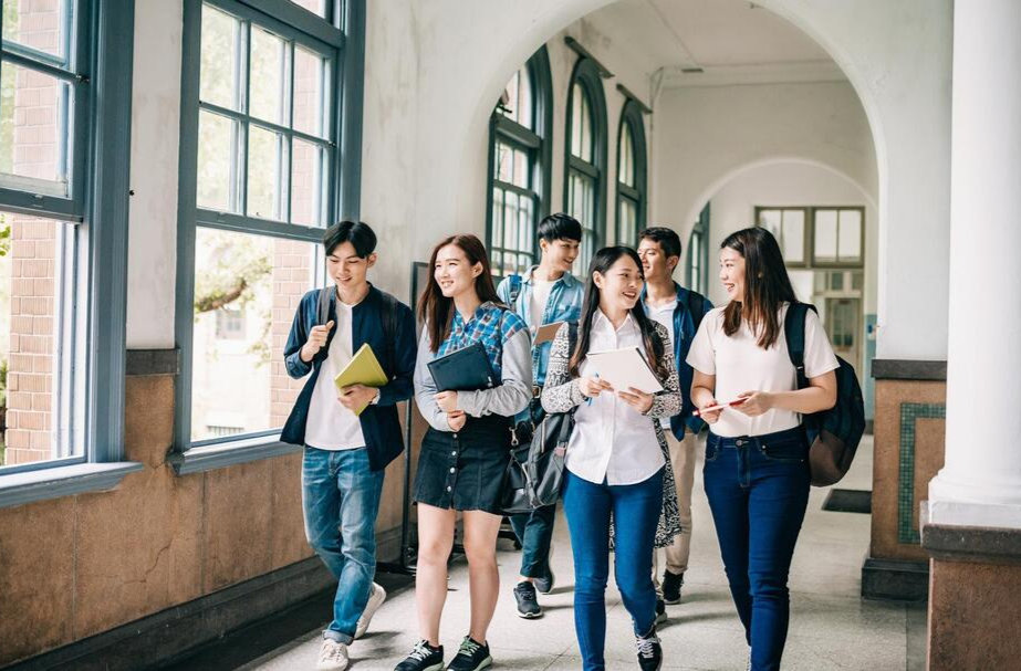 “双一流”建设高校本科扩招释放什么信号？