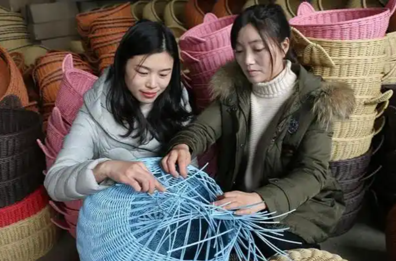 聚焦农村留守妇女困难群体 11部门开展精准关爱帮扶行动