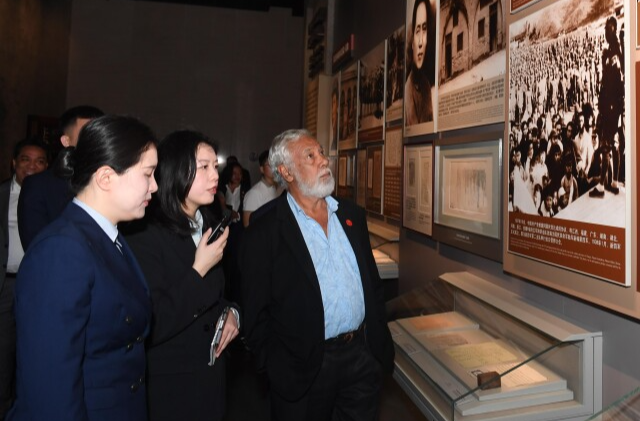 东帝汶总理夏纳纳·古斯芒率团来湘访问