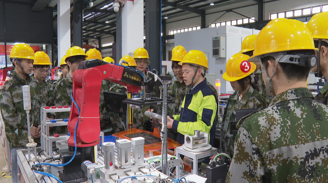 探索数智工科人才培养新模式 为社会输送高素质人才