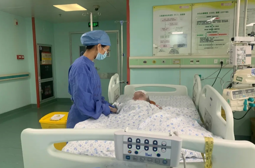 国家卫健委：将建立0~3岁危重症儿童24小时救治绿色通道