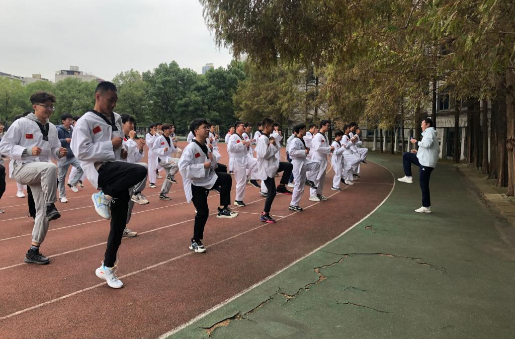 思政赋能职校体育与健康课程