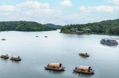 乘船时要注意哪些事项？意外落水怎么办？自救指南→