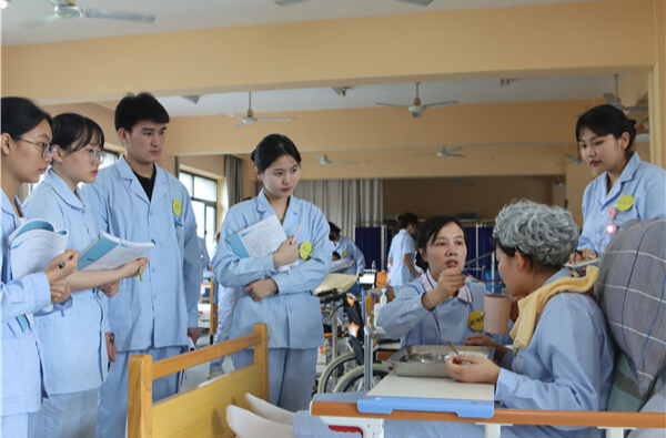 长沙民政职业技术学院——照着一线教 瞄着需求学