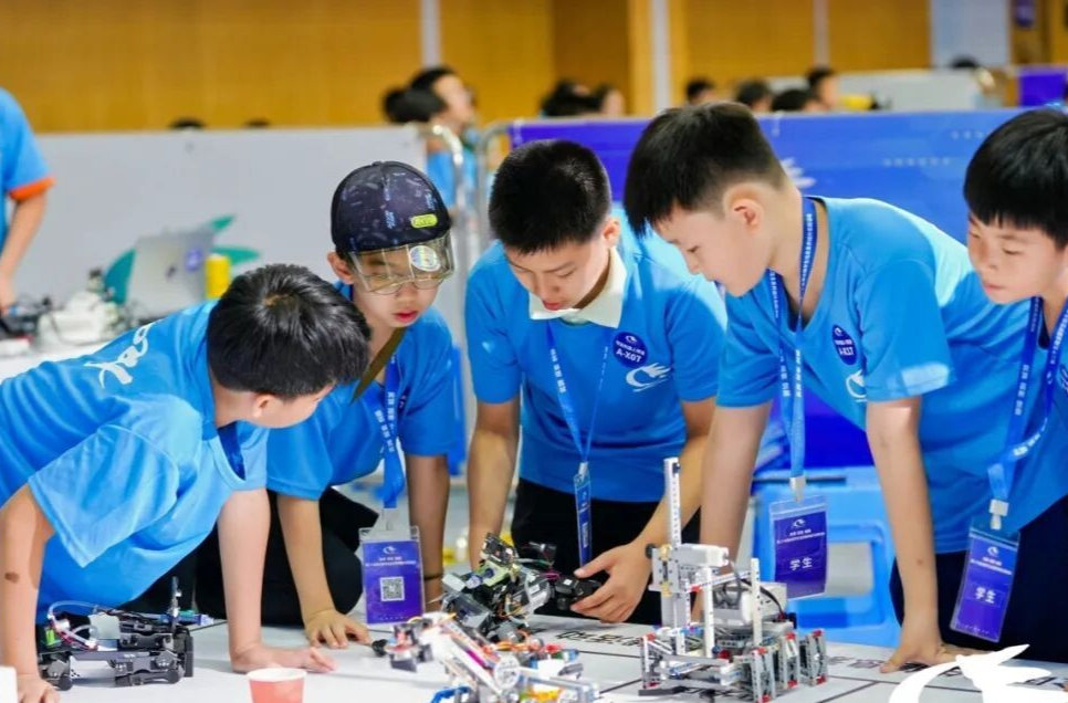 两项指南发布！助推中小学人工智能教育发展