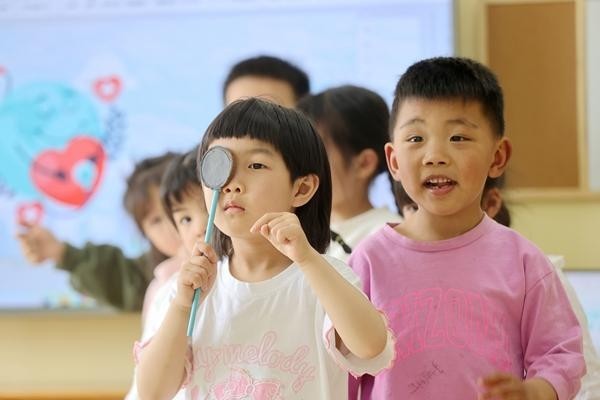 別讓孩子被電子屏幕包圍