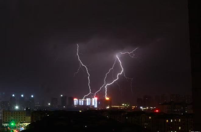 湖南气象最新发布：大雨、暴雨、雷暴大风